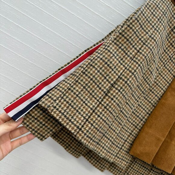 Thom Browne Gunclub Check Cheviot Tweed Pleated Mini Skirt - Picture 9 of 9